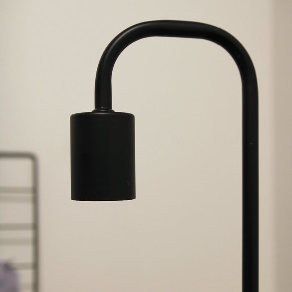Minimal Black Lamp - Picture 4 of 6